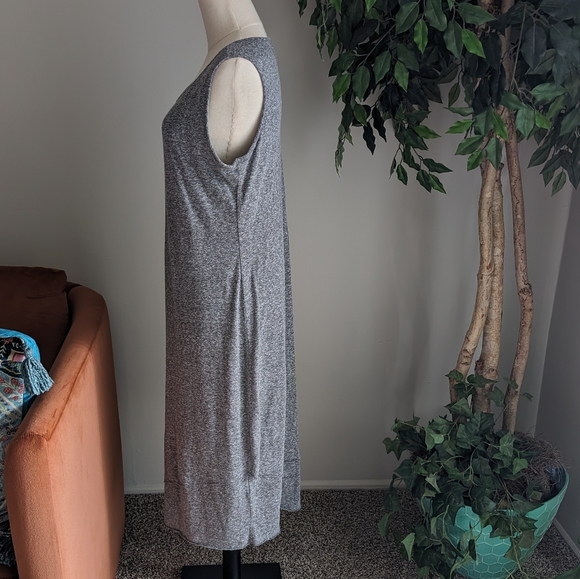 mercer & madison Sleeveless Gray Shift Dress Size M - Picture 3 of 13